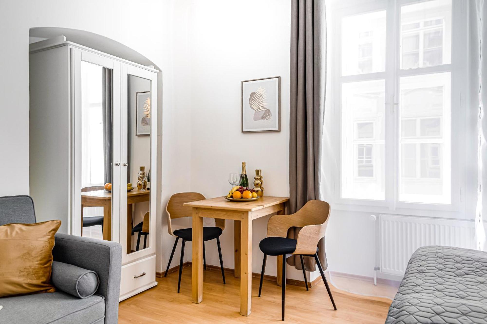 Apart-hotel King's Road Praga