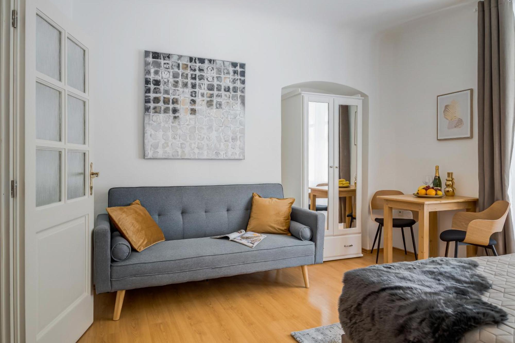 King's Road Apart-hotel *